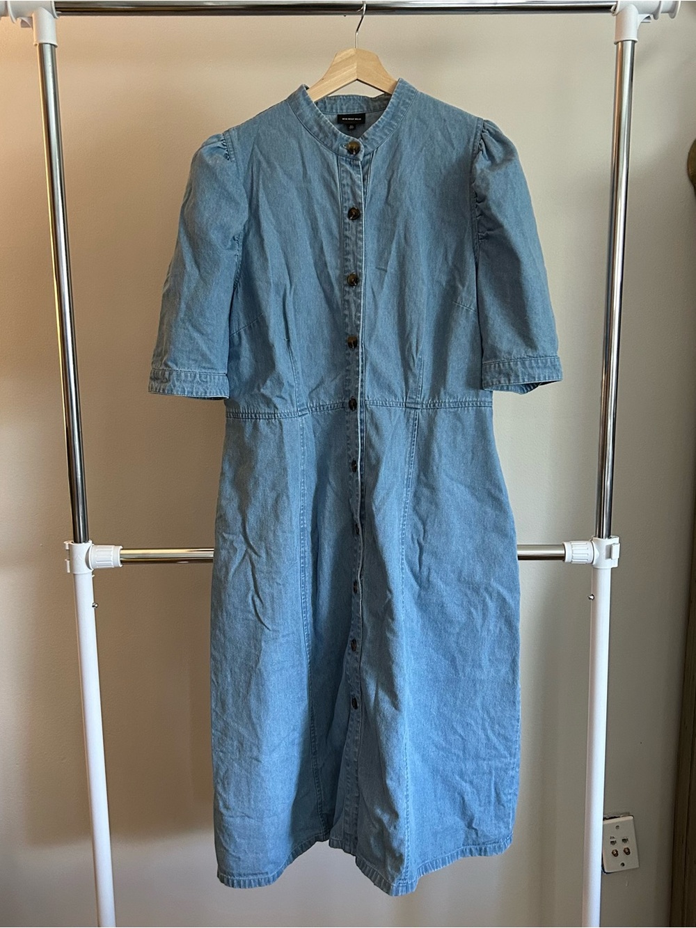 Feminine Casual Dress. Who What Wear Light Blue Denim Midi Button-Front